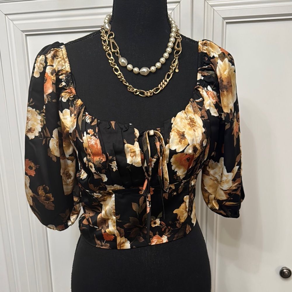 Blu Pepper Black Cream Puff Sleeve Crop Blouse